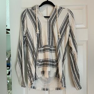 Never worn Medium cotton beachy shirt with hood